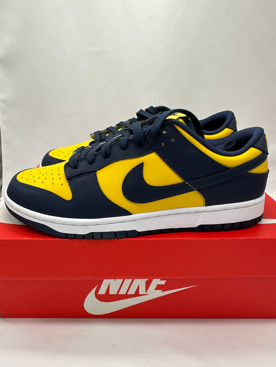 Nike dunk low Michigan