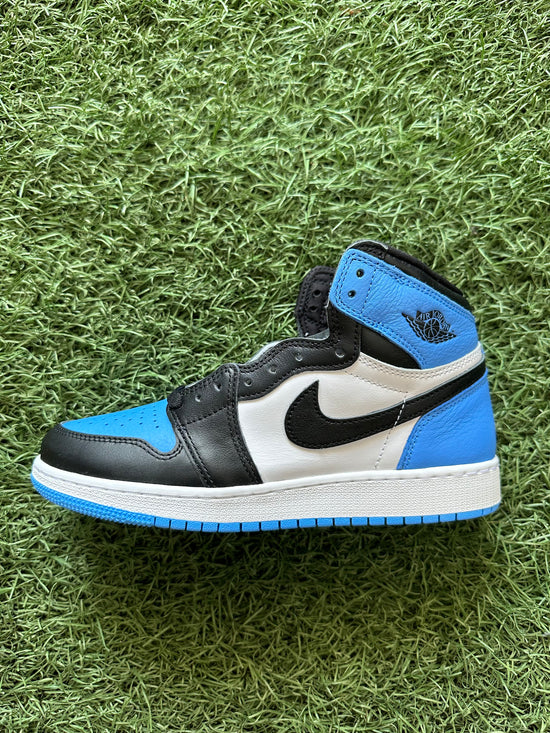 Jordan 1 UNC toe