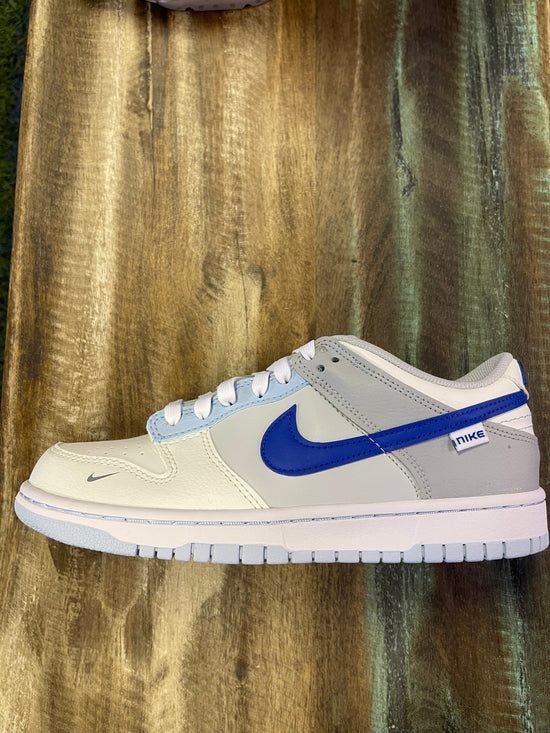 Nike dunk ivory hyper Royal