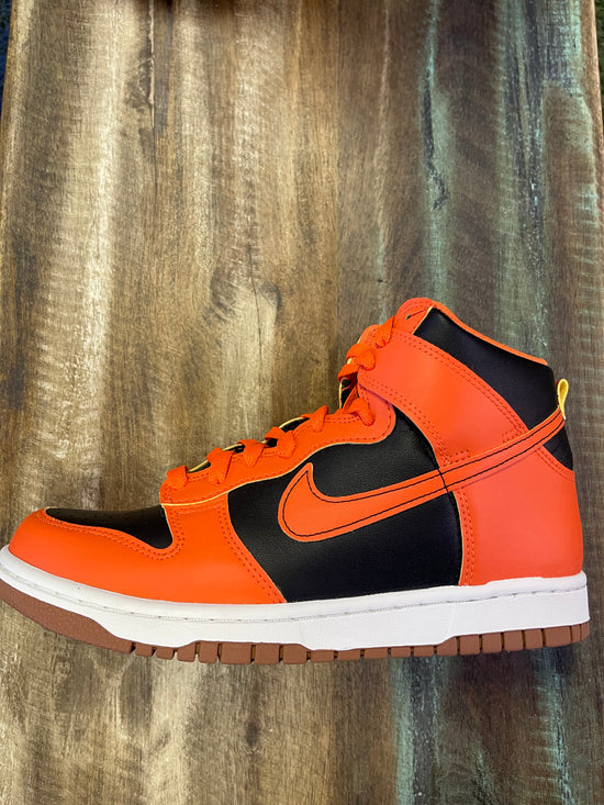 Nike Dunk high safety Orange